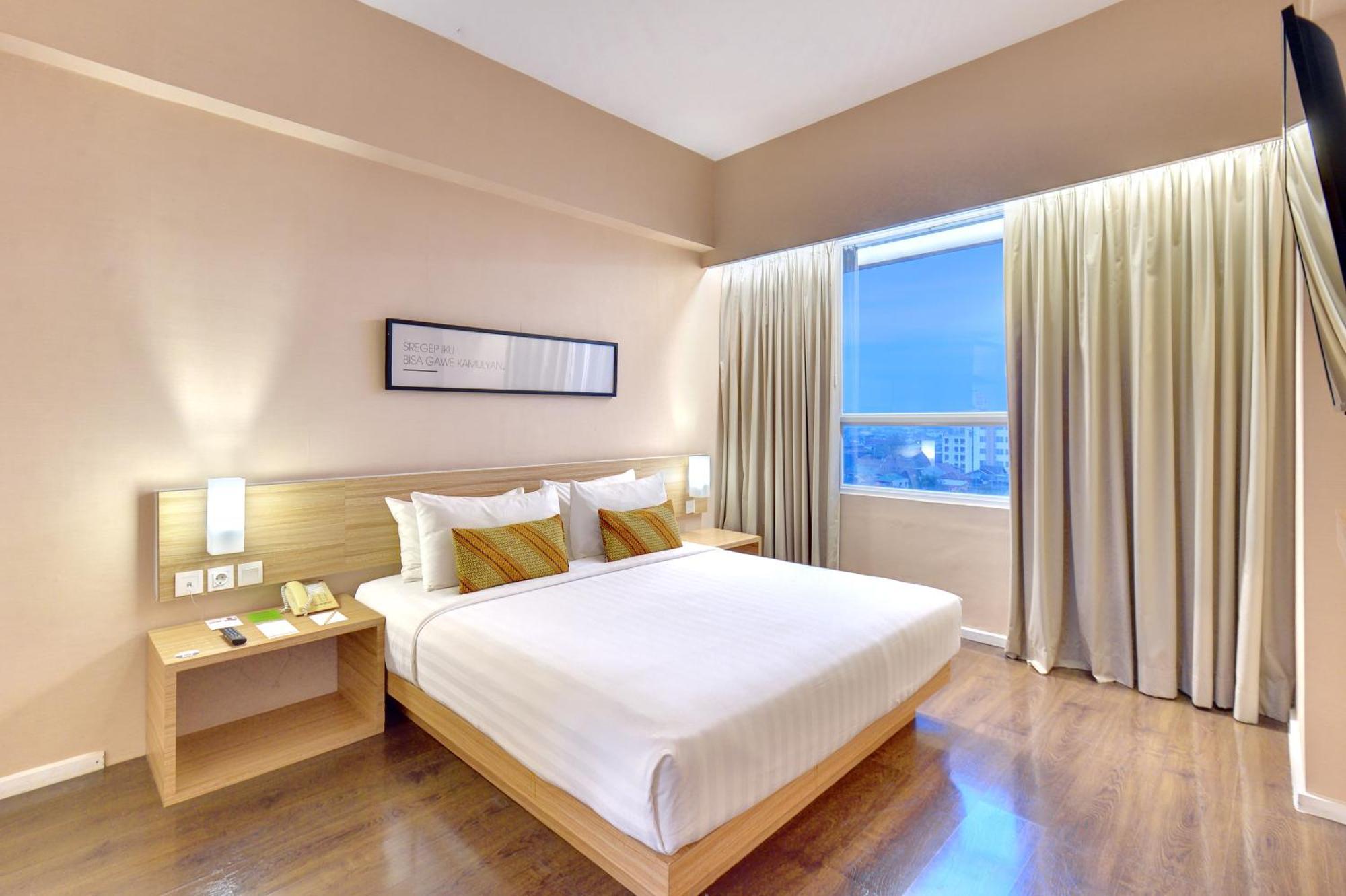 Grand Zuri Malioboro Hotel Yogyakarta Exterior photo